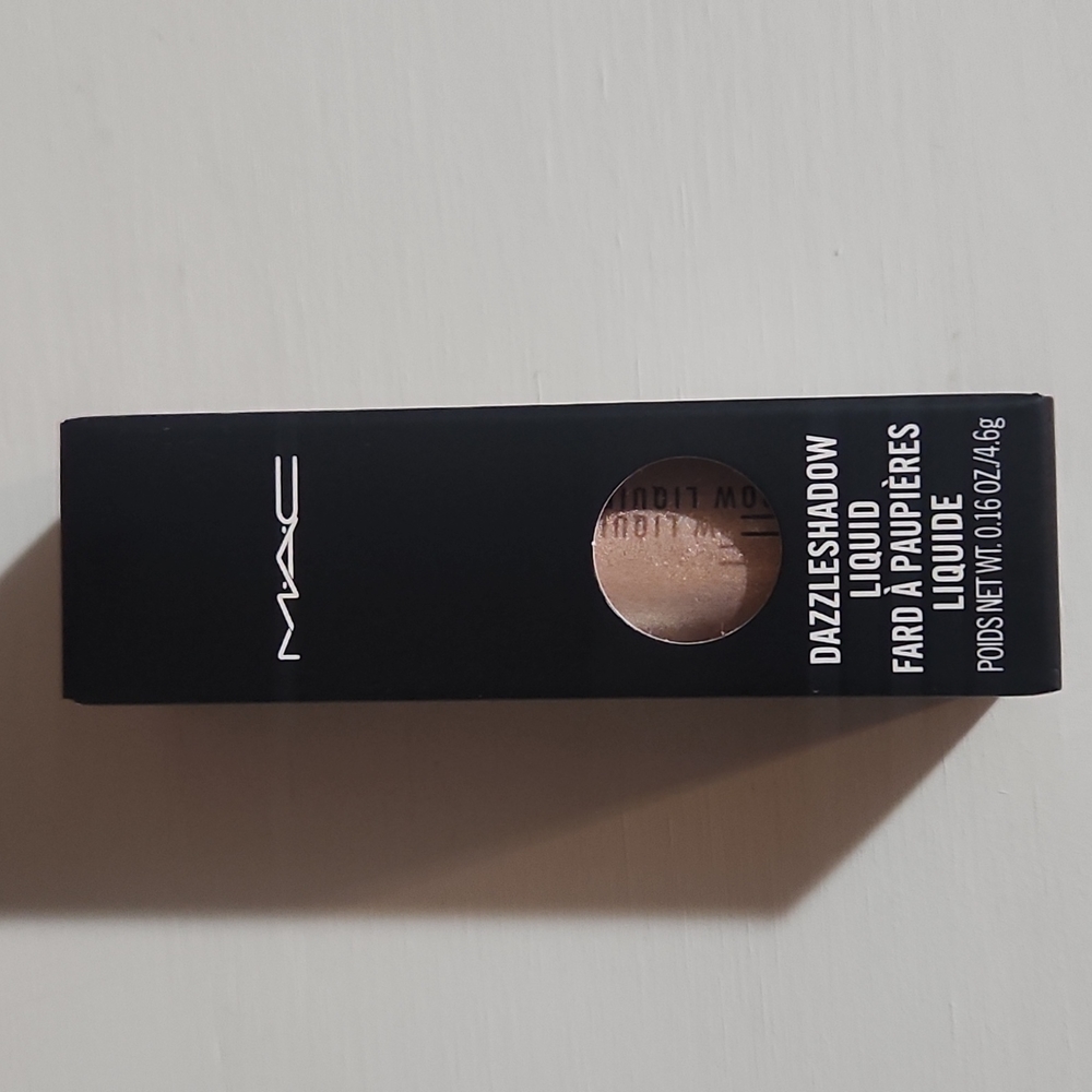 MAC Every Day Is Sunshine Liquid Dazzleshadow - Picture 6 of 10